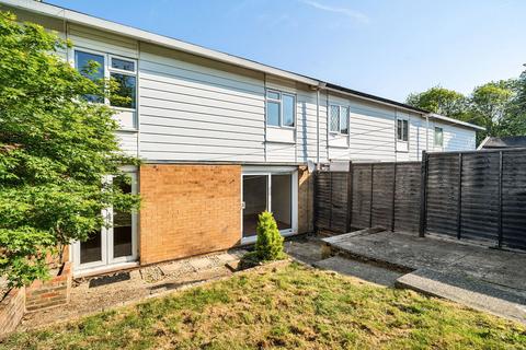64 Abbey Road, Basingstoke, RG24 9EA