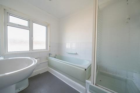 64 Abbey Road, Basingstoke, RG24 9EA