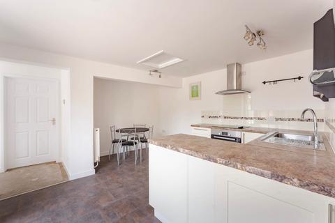 2 bedroom detached bungalow to rent, Chapel Road, Trunch