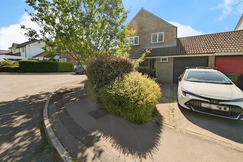 3 bedroom link detached house for sale, 9 Templar Road Yate Bristol BS375TF