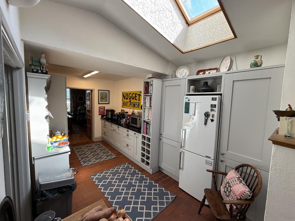Inter Connecting Kitchen/Family Room/Sitting Room