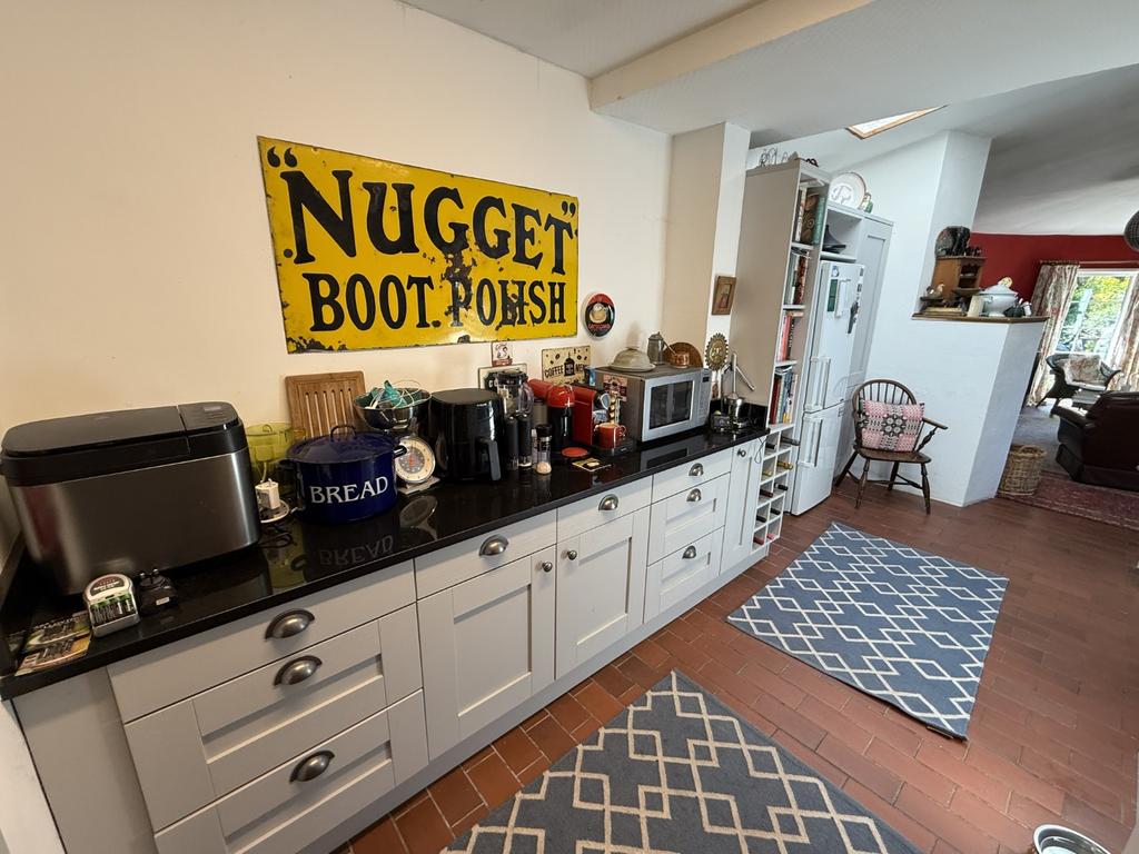 Inter Connecting Kitchen/Family Room/Sitting Room