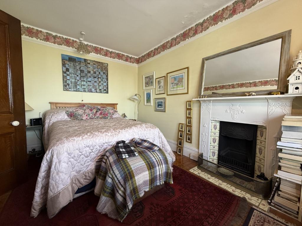 Front Double Bedroom 1