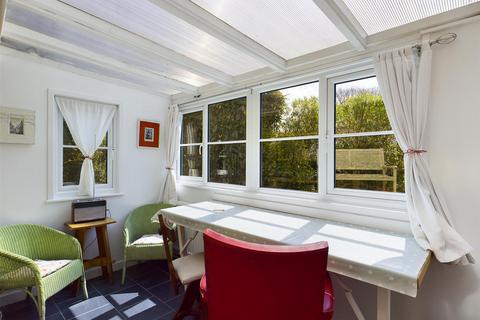 3 bedroom semi-detached house for sale, West Kitty, St. Agnes, 3 bedroom cottage in the village centre with no onward chain.