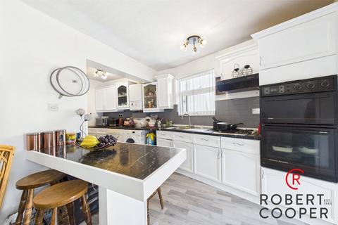 85 Warwick Avenue, Harrow, HA2 8RE