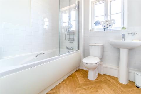 44 Carver Close, Stratton St Margaret, Swindon, SN3 4GJ