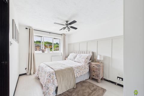 52 Coptefield Drive, Belvedere, DA17 5RL