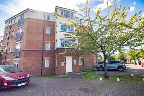 17 Redgrave Close, Gateshead, NE8 3JD