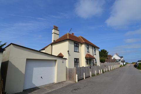 Boundary Road, Kingsdown CT14