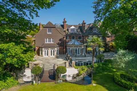 8 bedroom detached house for sale, Courtenay Avenue, London, N6