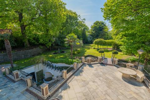 8 bedroom detached house for sale, Courtenay Avenue, London, N6