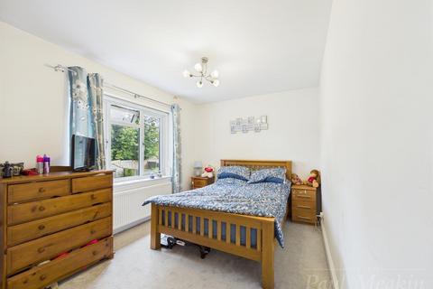 33 Kings Walk, South Croydon, CR2 9BS