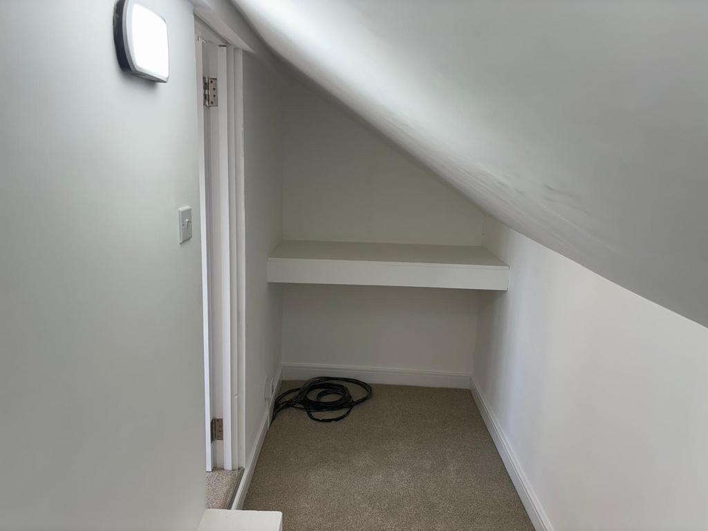 Bedroom 4 storage