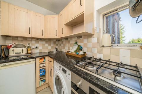 Flat 1, 13 Cranes Drive, Surbiton, KT5 8AJ