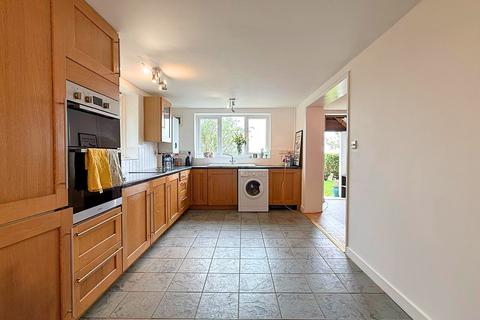 4 bedroom semi-detached house for sale, Bear Wood Lane, Coppett Hill, HR9
