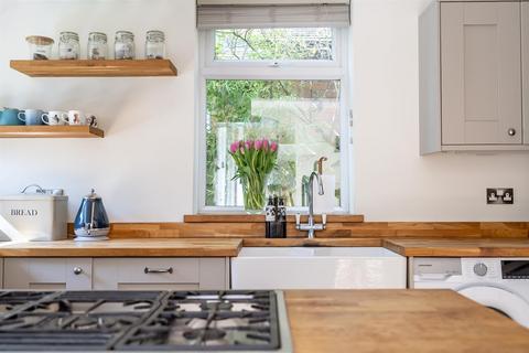 4 Avenue Terrace, York, YO30 6AX