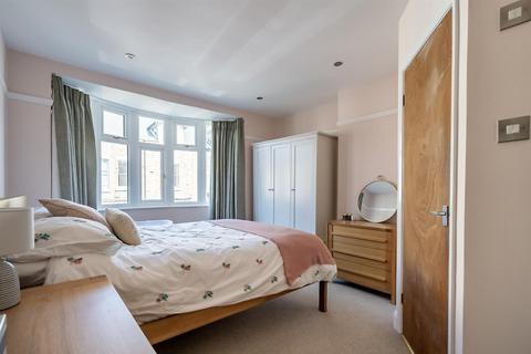 4 Avenue Terrace, York, YO30 6AX