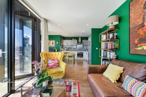 2 bedroom apartment for sale, Barge Walk, Greenwich, SE10