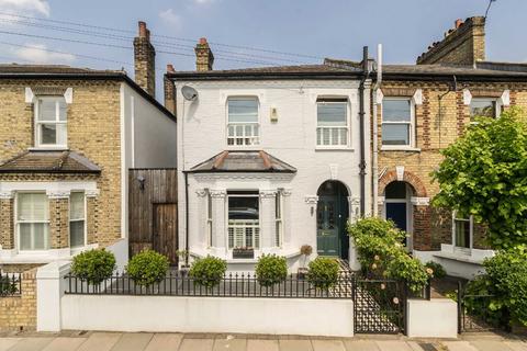 11 Rossiter Road, London, SW12 9RY