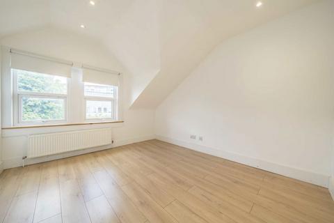 2 bedroom flat for sale, Gleneagle Road, London SW16