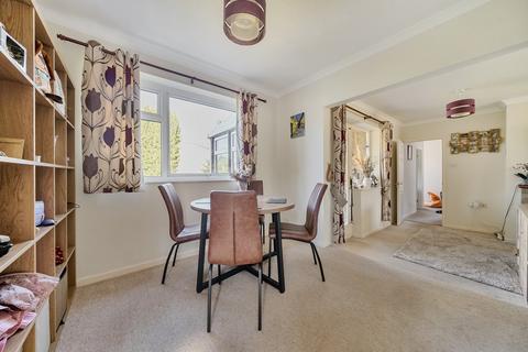 7 Rectory Road, Meppershall, Shefford, SG17 5NB