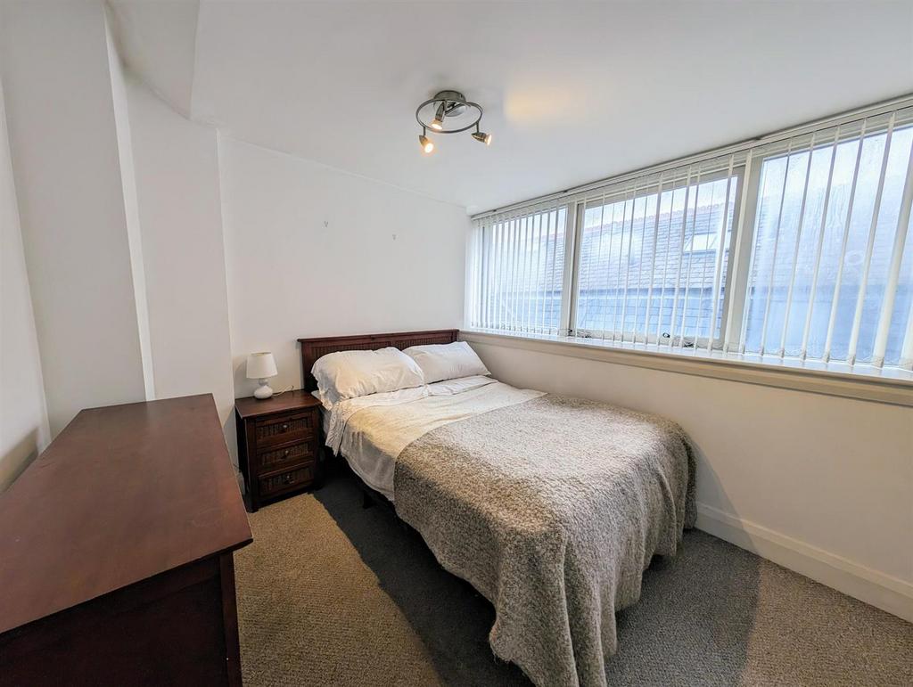 Master Bedroom.jpg