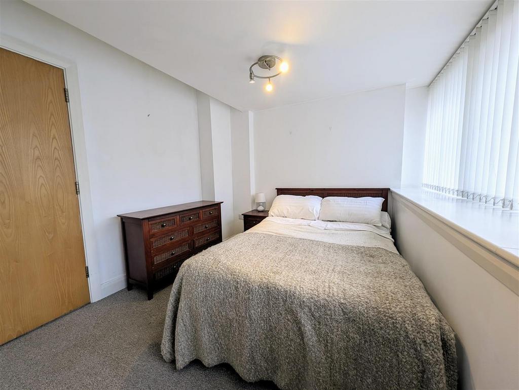Master Bedroom.jpg