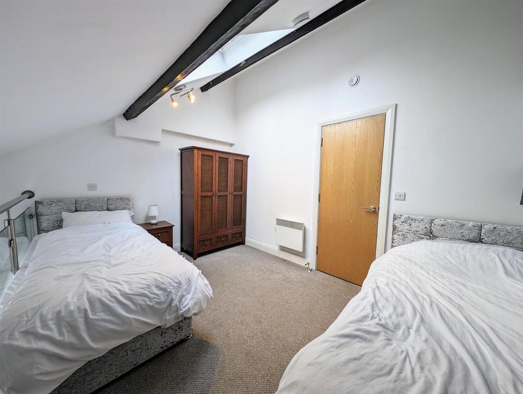 Bedroom 2.jpg