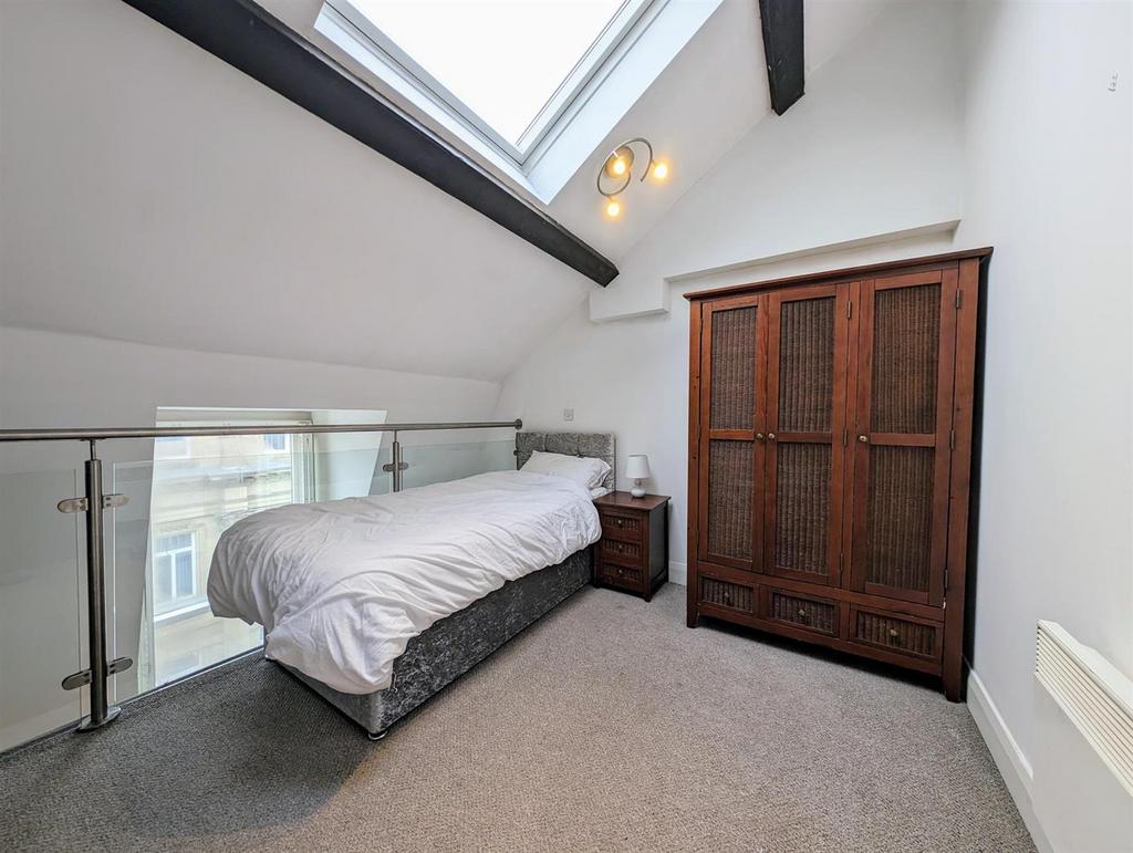 Bedroom 2.jpg
