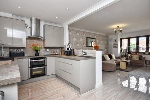 49 Collingwood Way, Shoeburyness, Southend-on-sea, SS3 8BT