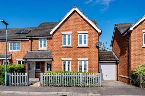 4 bedroom detached house for sale, Meek Road, Newent GL18