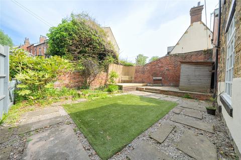 6 Cross Cliff Road, Leeds, LS6 2DR