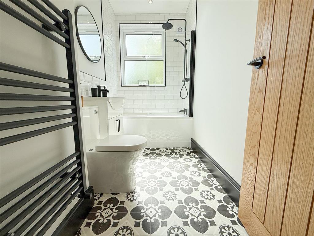 Family bathroom