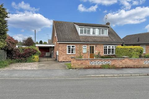 3 bedroom detached house for sale - Peterborough Road, Collingham, Newark