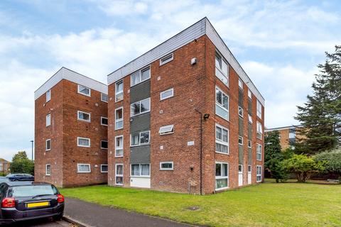 17 Deborah Close, Isleworth, TW7 4NY