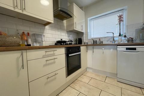 17 Deborah Close, Isleworth, TW7 4NY