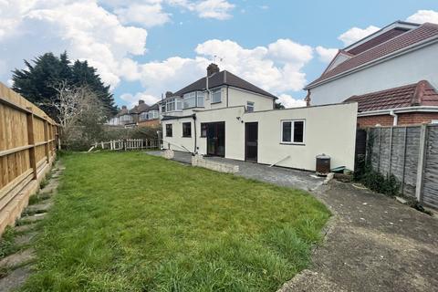 13 Willow Gardens, Hounslow, TW3 4JS