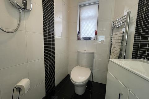 13 Willow Gardens, Hounslow, TW3 4JS