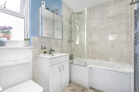 2 Honiton Road, Reading, RG2 7SL