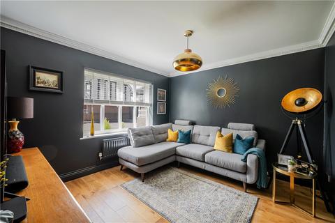 6 Aislabie Garth, Ripon, HG4 2DX