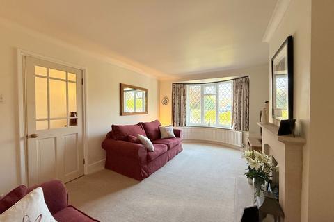 10 Brentford Road, Solihull, B91 1UJ