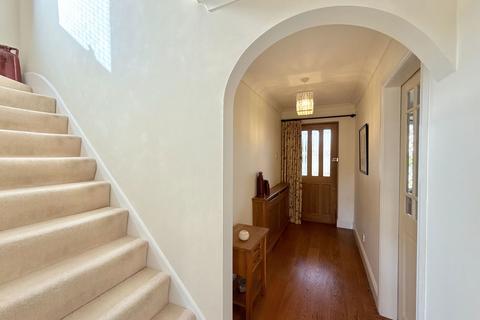 10 Brentford Road, Solihull, B91 1UJ