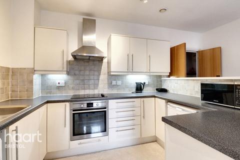 2 bedroom flat for sale, Hobbs Lane, Bristol