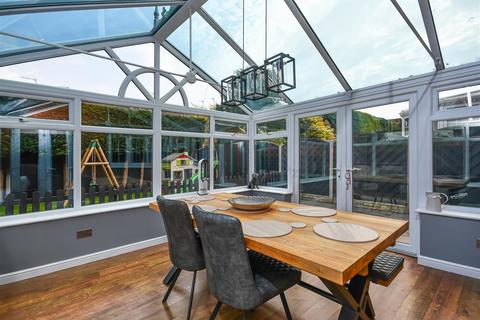 4 bedroom detached house for sale, 11 Penleigh Gardens, Wombourne, Wolverhampton