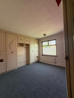 3 bedroom terraced house to rent, Newham Way, London E6