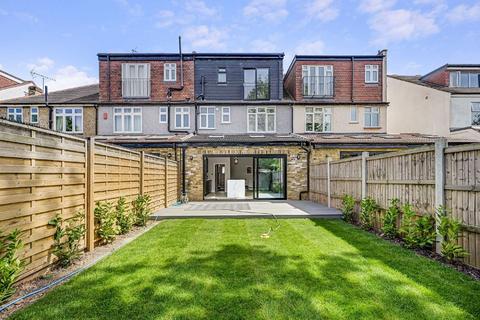 17 Highview Road, London, W13 0HA