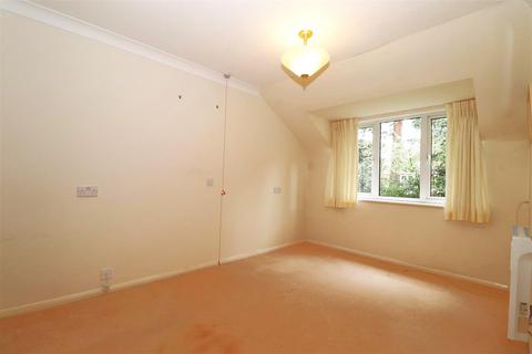 2 bedroom apartment for sale, Ashdene Gardens, Kenilworth
