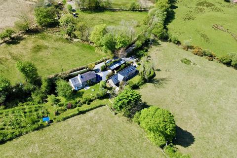 6 bedroom detached house for sale, Two detached 3 bedroom houses near Tregaron