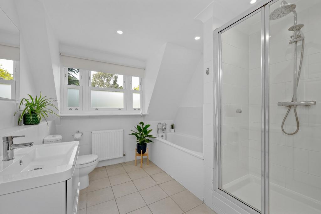 Bathroom 2nd Floor