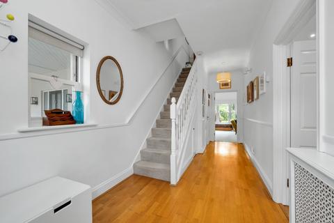 Fountain Court, 21 Matham Road, East Molesey, KT8 0SX